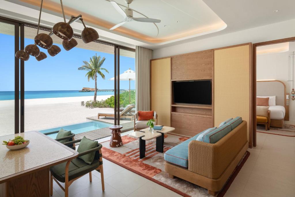 Новый отель Centara Grand Lagoon Maldives 5*