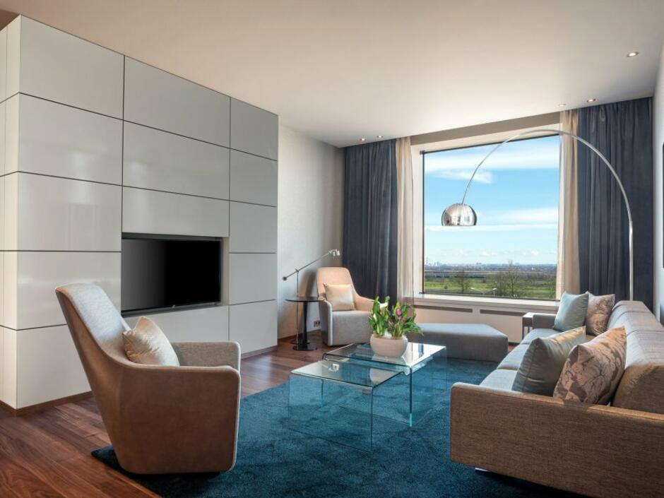 Номер в Hilton Saint Petersburg ExpoForum 4*