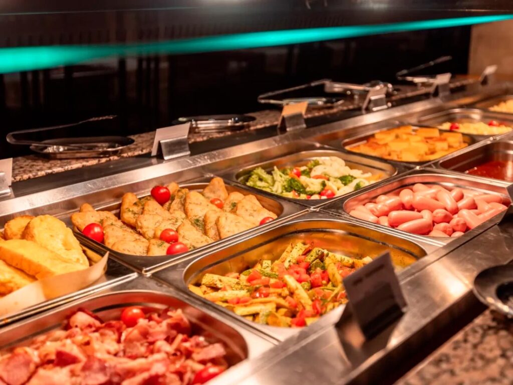 Питание в Azimut Парк Отель&Спа Репино 4*