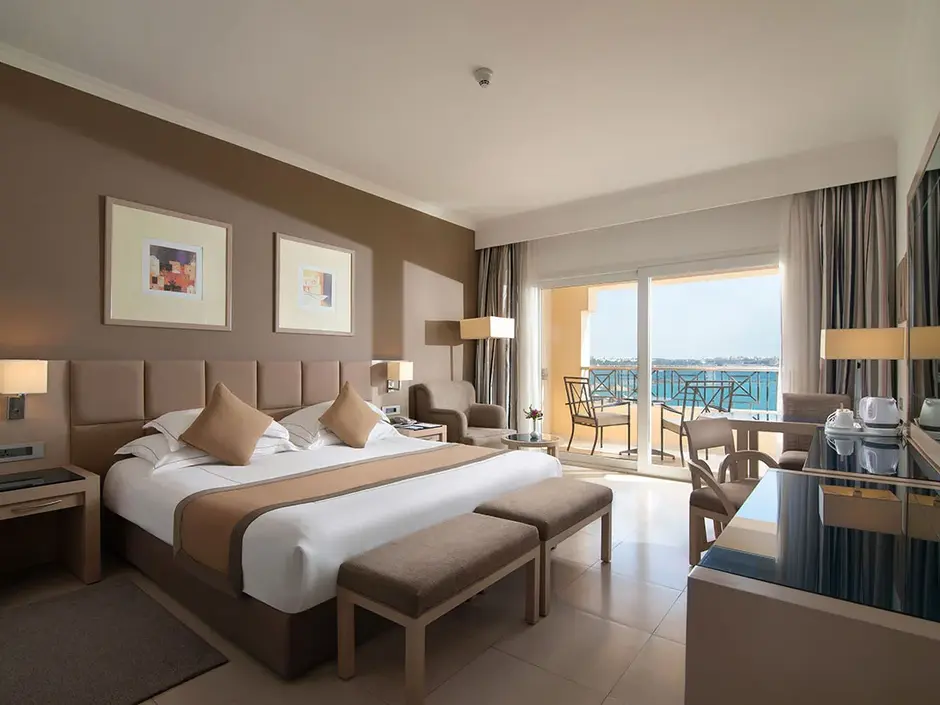 Отель Cleopatra Luxury Resort Makadi Bay 5*