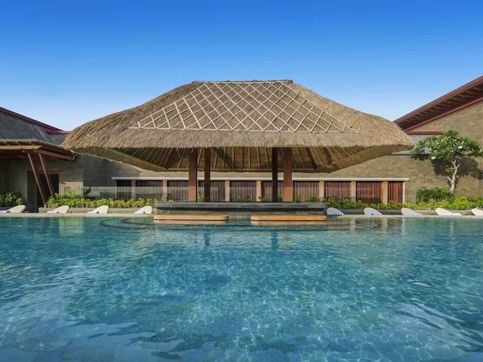 Holiday Inn Resort Bali Canggu 4*