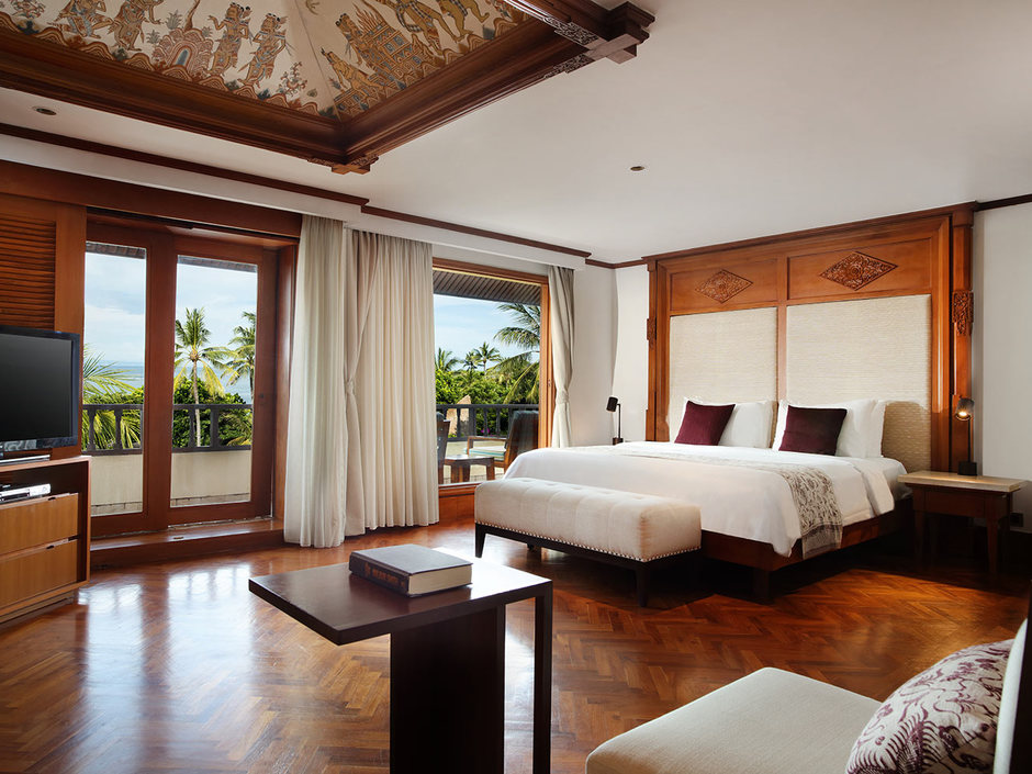 Номер в Nusa Dua Beach Hotel & Spa 5*