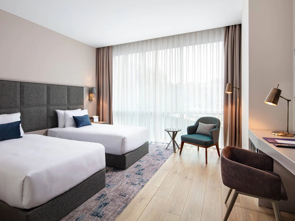 Отель Delta Hotels By Marriott Istanbul Karakoy 5*