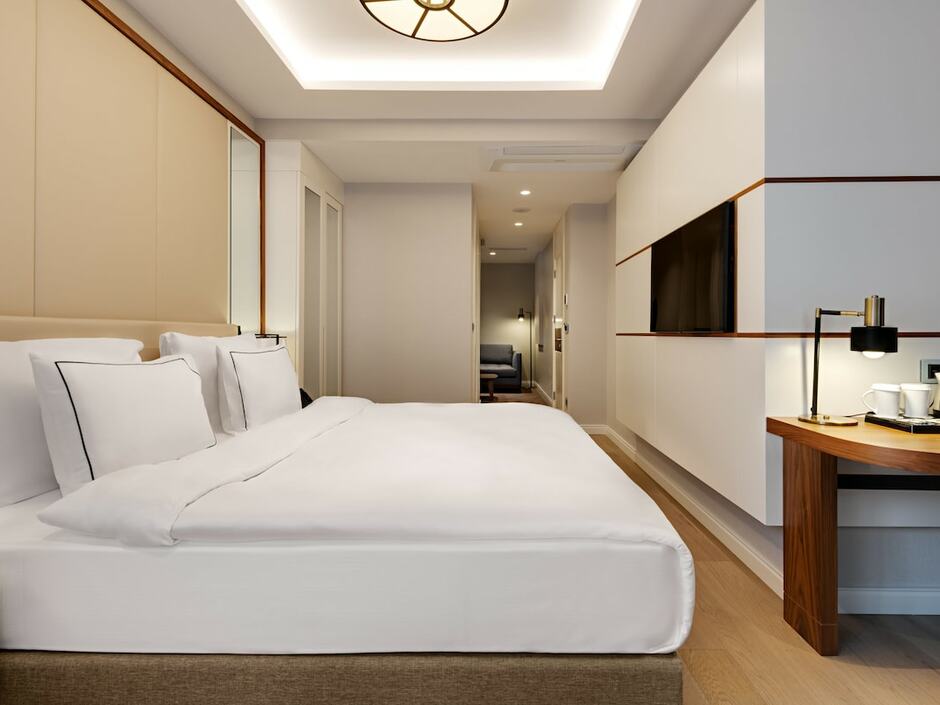 Номер в отеле Gleam Collection Hotel 5*