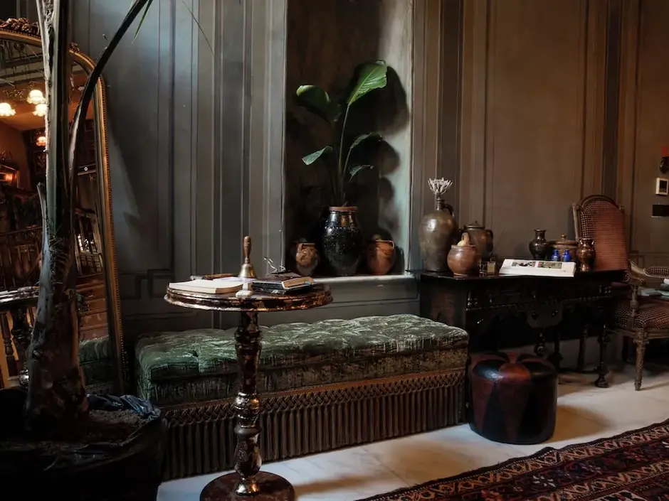 Отель The Yard Hotel
