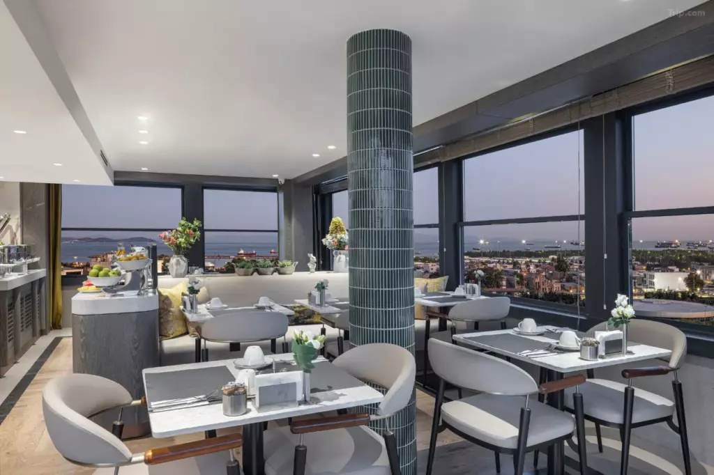 Новый отель Lunet Old City 3*