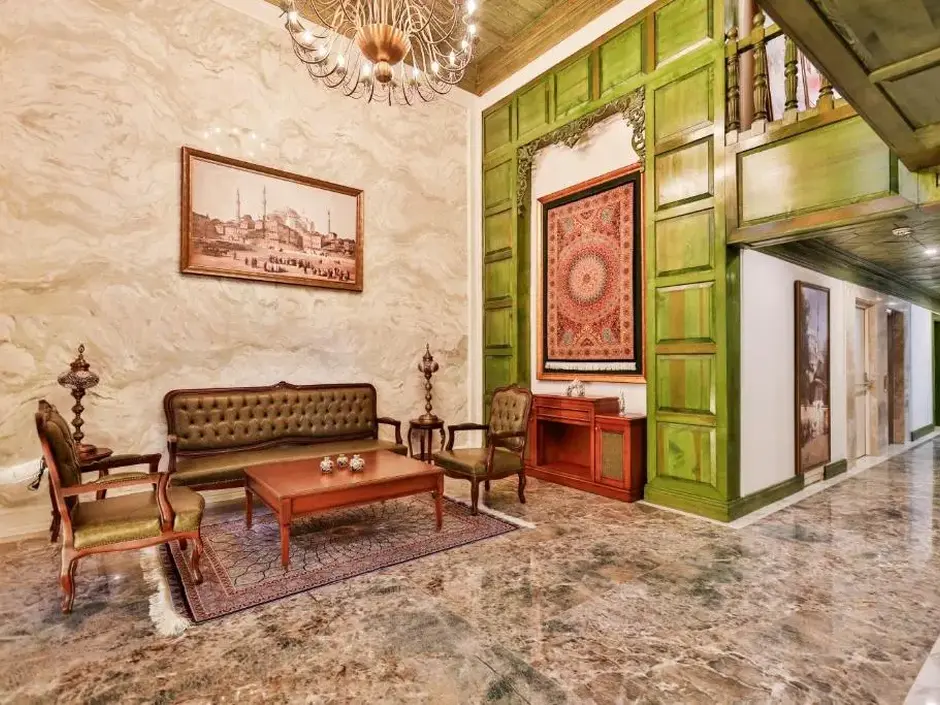 Emerald Mansion 4*