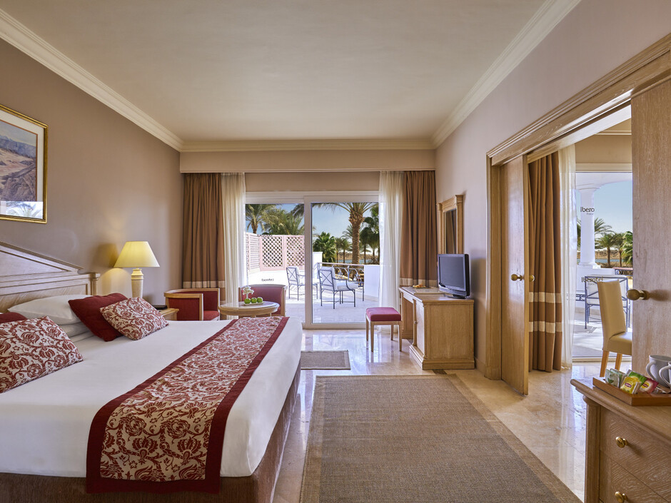 Номер в отеле JAZ Elite Palace 5*