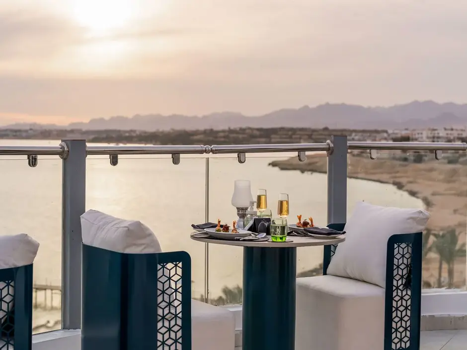 Панорамный вид из ресторана отеля Sunrise Remal Beach Resort 5*