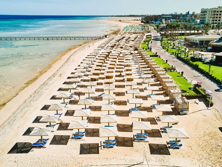 Пляж отеля Tropitel Sahl Hasheesh 5*