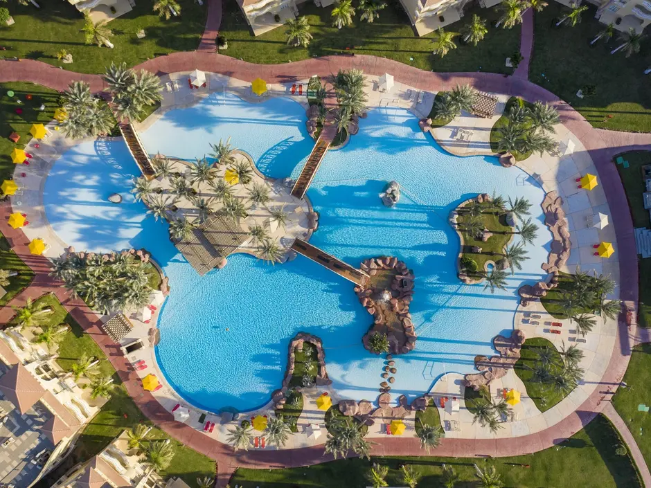 Бассейны на территории отеля Rixos Premium Seagate 5*