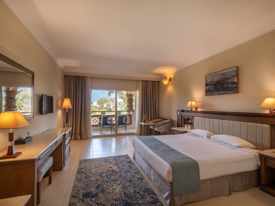 Номер в отеле Serenity Alpha Beach 5*