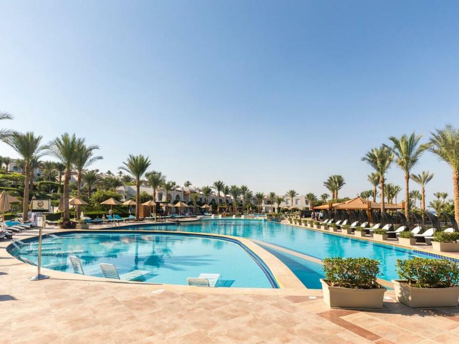 Бассейн отеля Sunrise Montemare Resort - Grand Select 5*