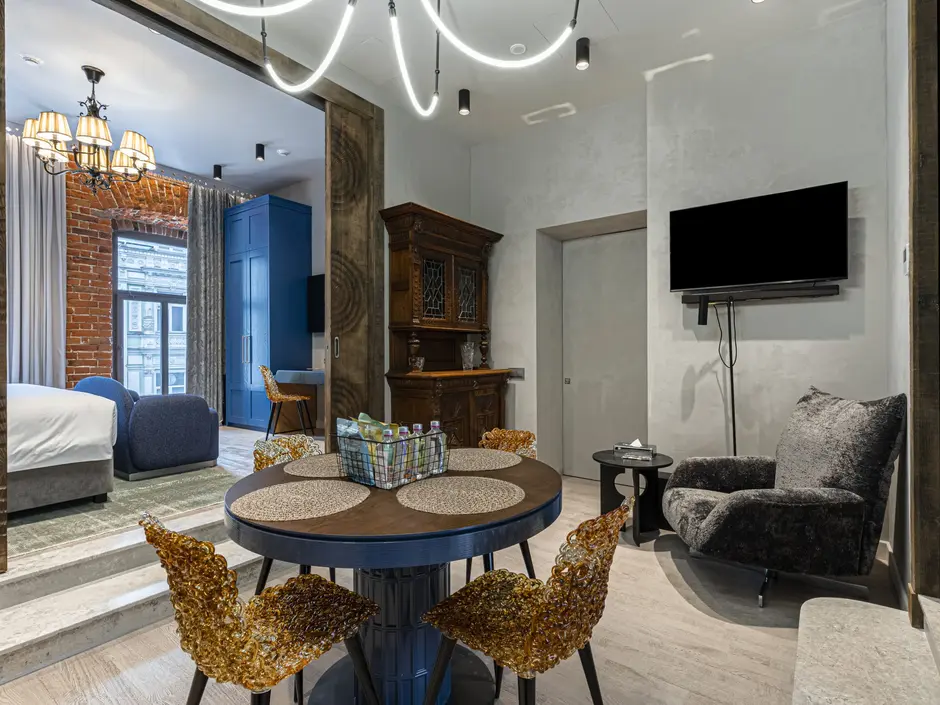 Номер в Апарт-Отеле Окно 4*