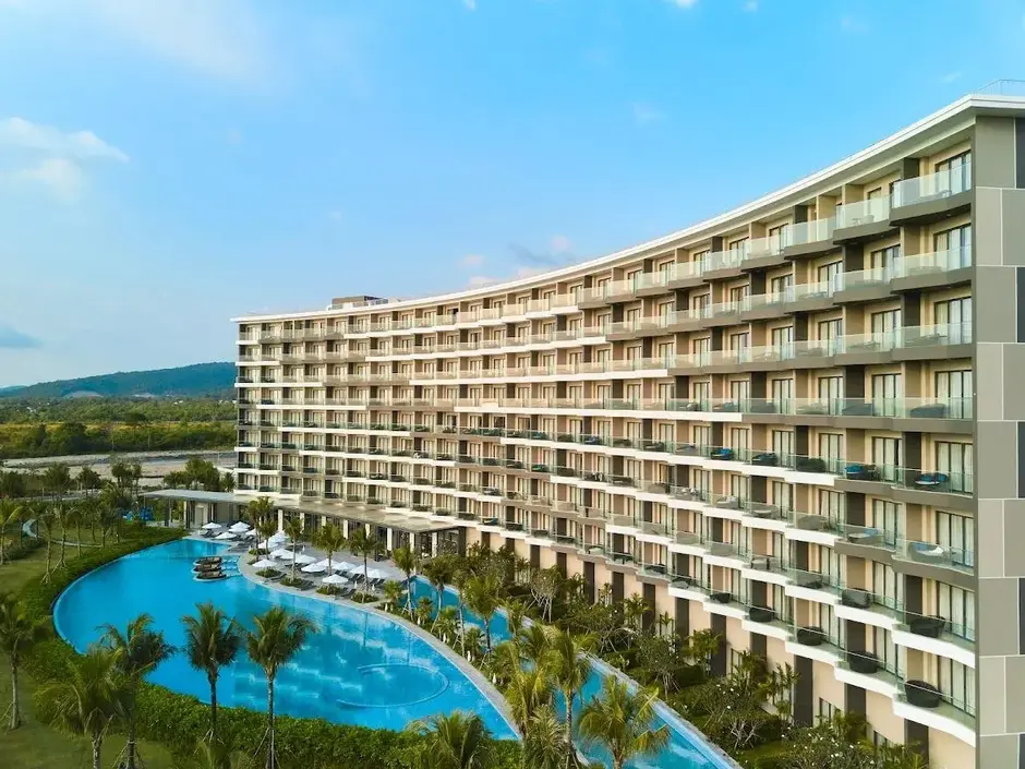 Movenpick Resort Waverly 5*