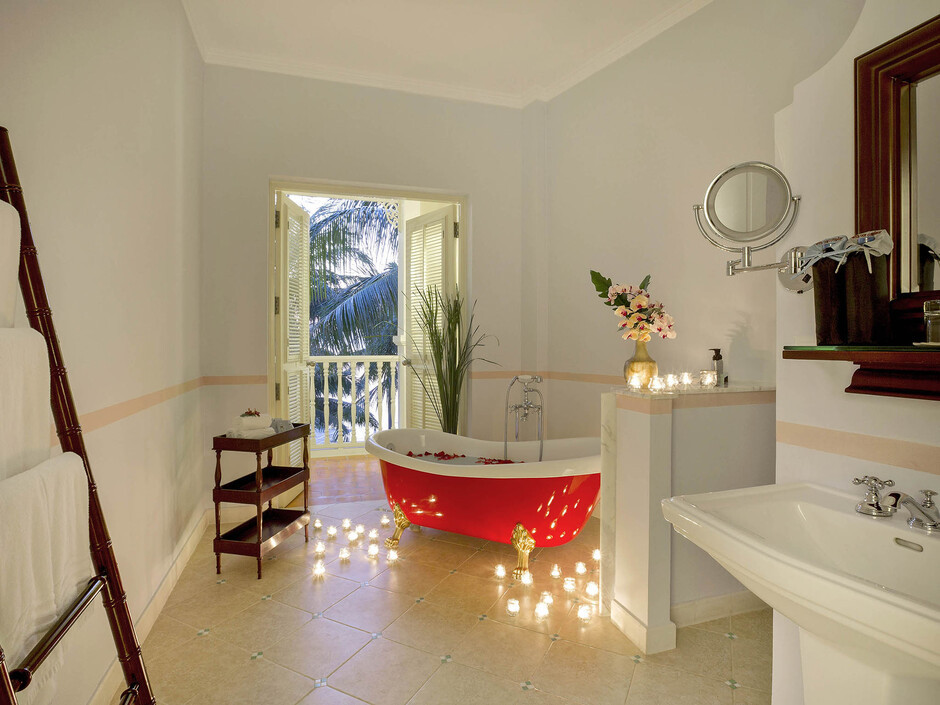 Санузел в номере отеля La Veranda Resort Phu Quoc 5*