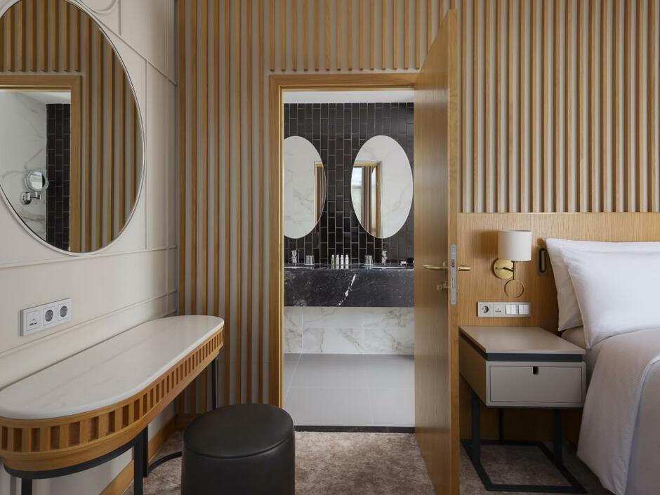 Номер в отеле DoubleTree Москва Арбат 4*