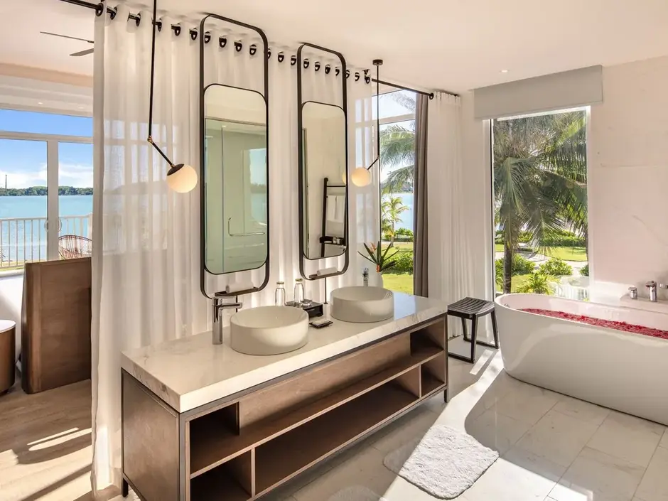 Ванная комната виллы отеля Premier Village Phu Quoc Resort 5*
